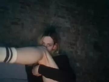 goddess_larz from Chaturbate