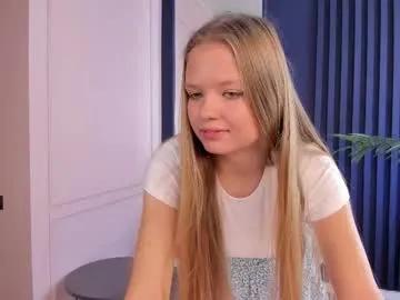 hidden_charm_ on Chaturbate 