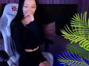 holly_berryy_ on Chaturbate 