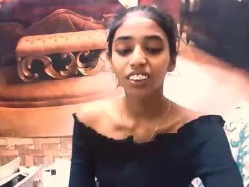 indiansexyslender4u2luv on Chaturbate 