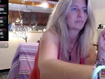 jennadeluxe on Chaturbate 