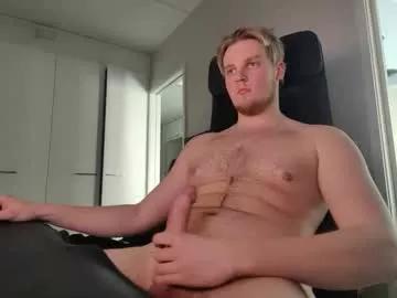 kuukkeli7 from Chaturbate