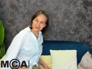 lillian_white1 from Chaturbate