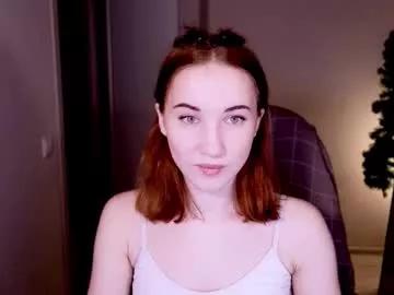 little_pretty_woman from Chaturbate