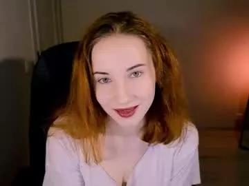 little_pretty_woman from Chaturbate
