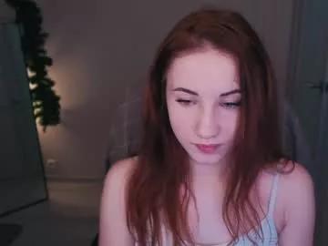 little_pretty_woman from Chaturbate