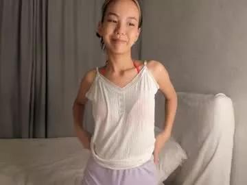lornacutsforth model from Chaturbate