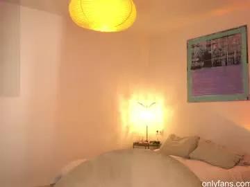 n_o_v_a from Chaturbate is Freechat