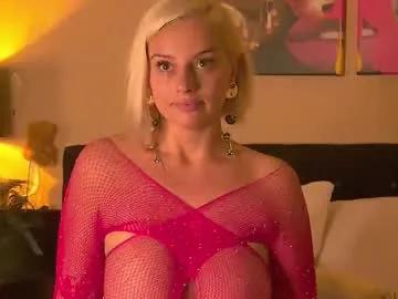 nataliavelour20 on Chaturbate 