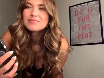 ninanoell on Chaturbate 