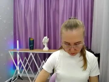 queen_a_n_i on Chaturbate 