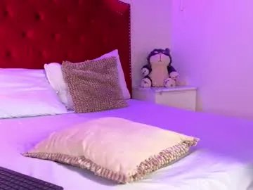 sara_collinss__ on Chaturbate 