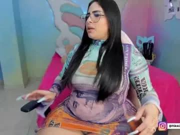 sweetcurvyx from Chaturbate