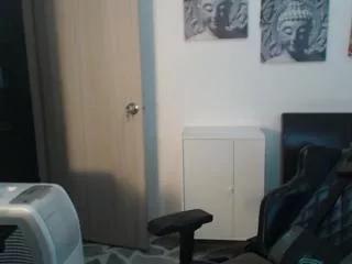 jusstin_i from Flirt4Free