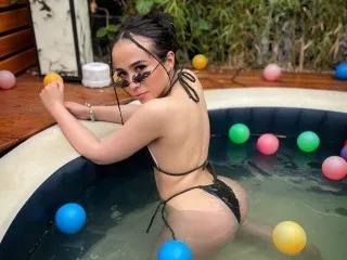 SweetSara33 from Streamate