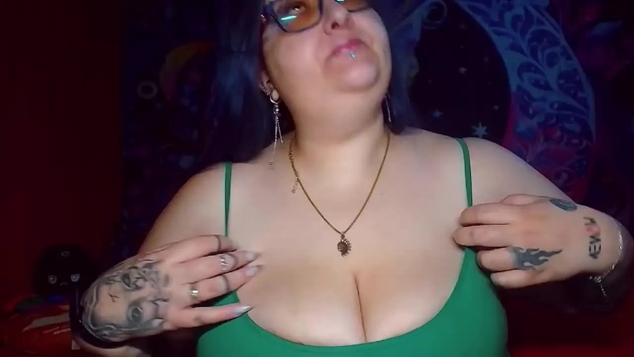 BeDeliciousY on Streamray 