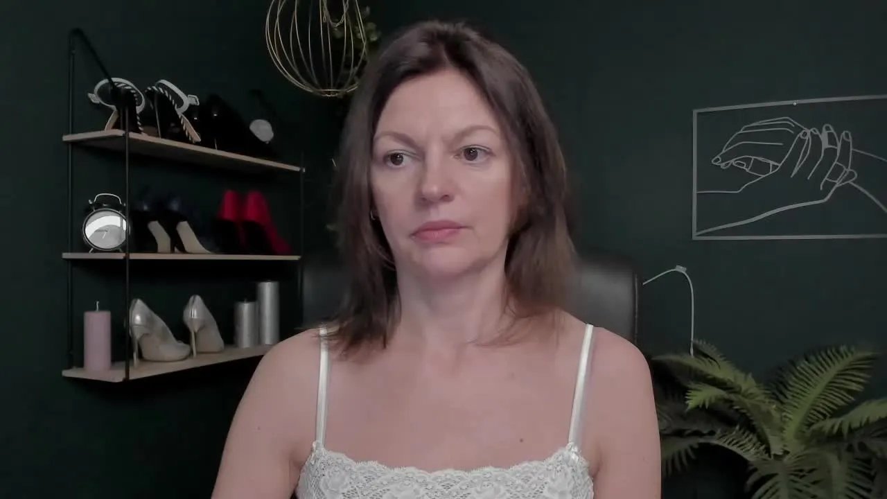 VivianTasty on Streamray 