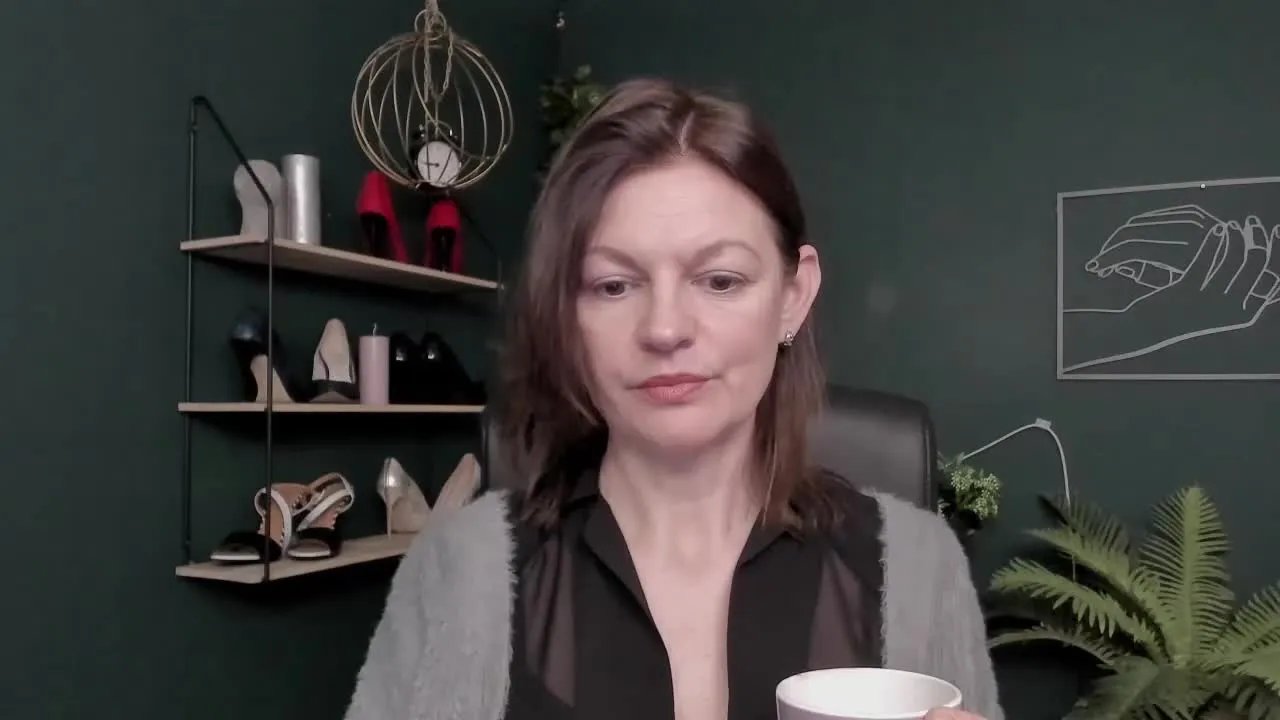 VivianTasty on Streamray 