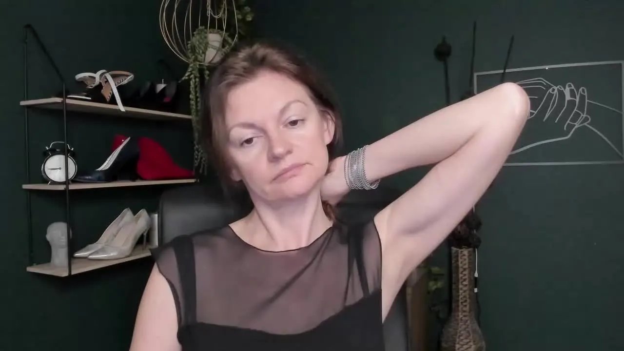 VivianTasty on Streamray 