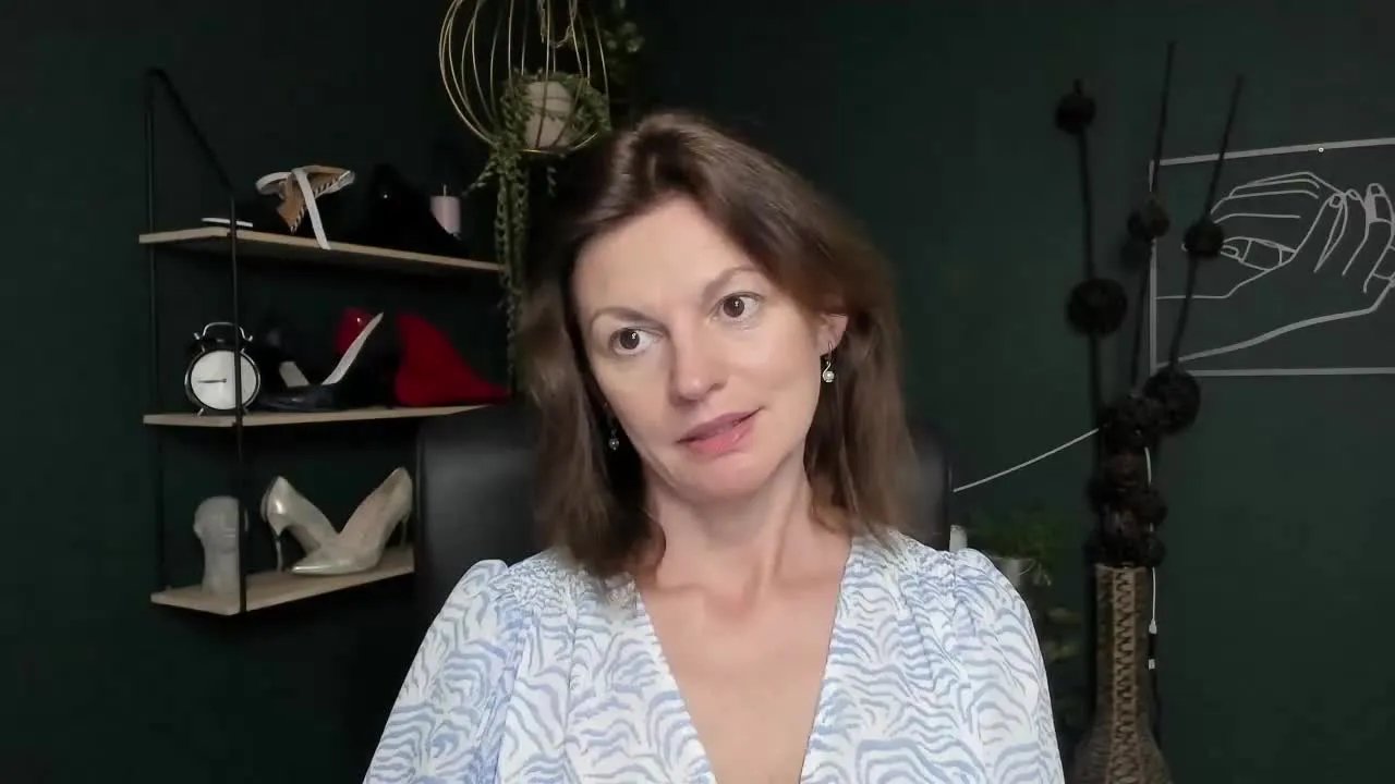 VivianTasty on Streamray 