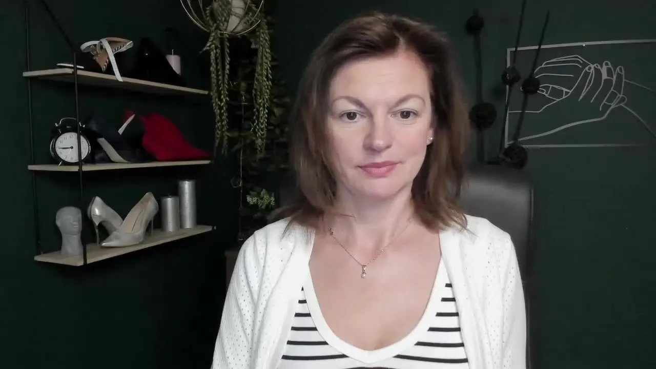 VivianTasty on Streamray 