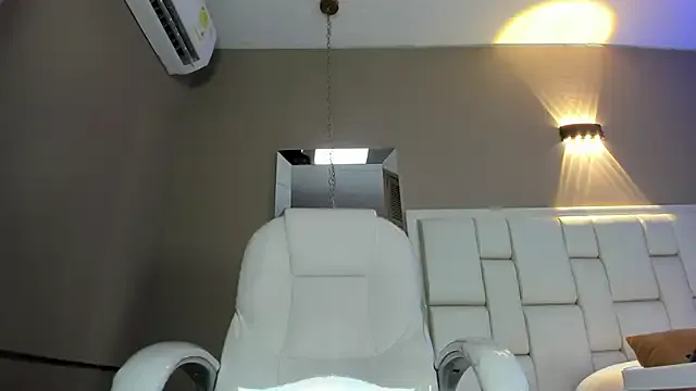 _BunnyNaugthy on StripChat