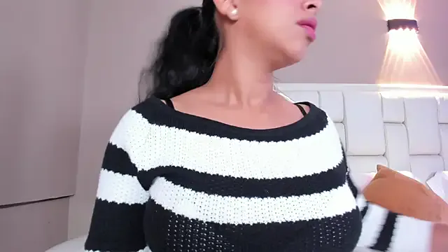 _BunnyNaugthy on StripChat