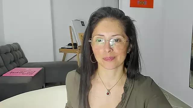 alana_gasparini on StripChat 