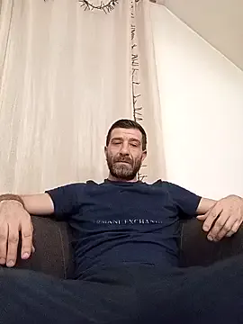 Alexdaniel89 on StripChat