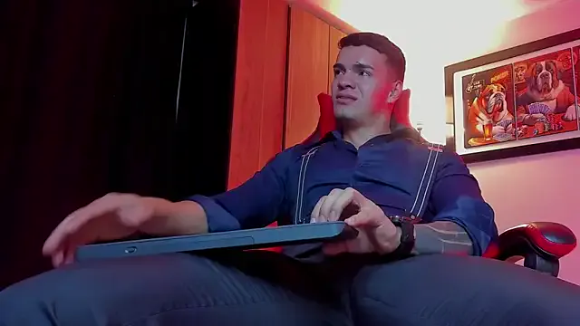 ALPHA_DOMINUS_ on StripChat