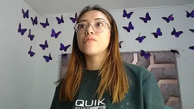 Anny-Fox on StripChat