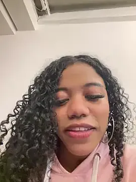 arianna_roxe on StripChat