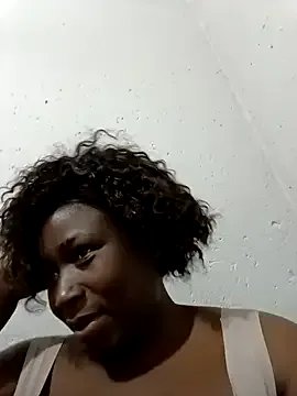 ASSQUEEN37Xx on StripChat 