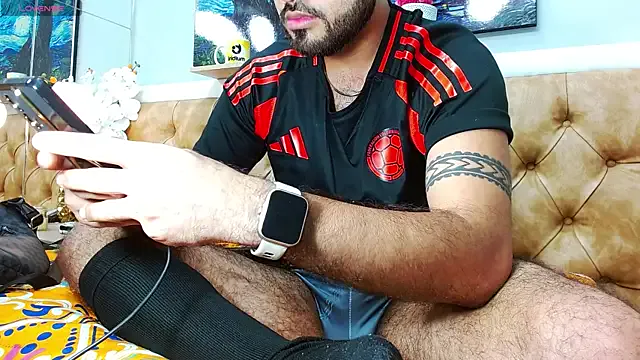 Axel_Castillo21 on StripChat