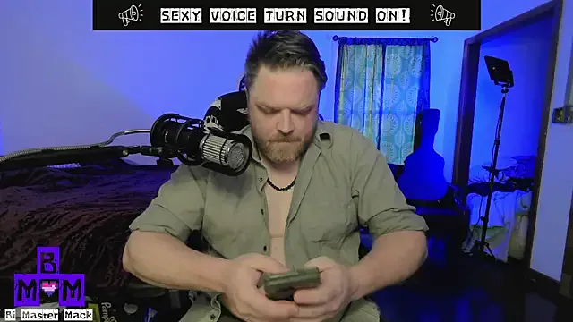 Bi_Master_Mack on StripChat