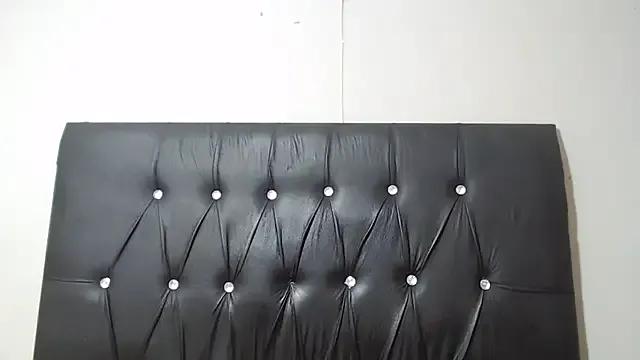 BigBootynBoobs- on StripChat 