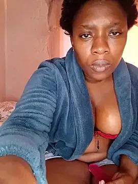 Bootylioustits on StripChat 