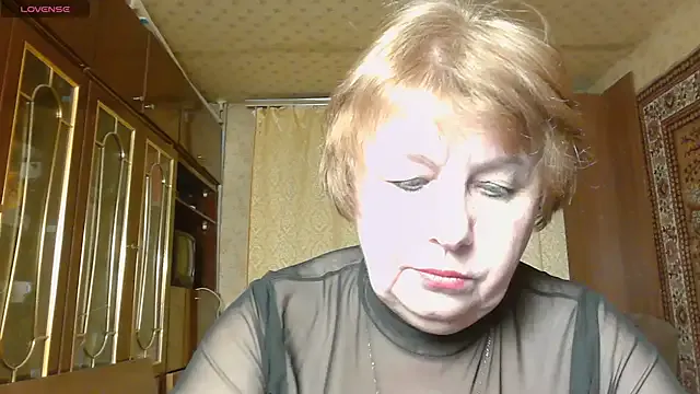 Casey_peach on StripChat