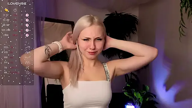 CatEyePro on StripChat