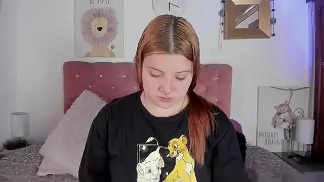 CelessteRedds on StripChat 