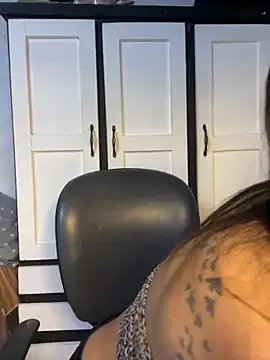 chicachocolate01 on StripChat 