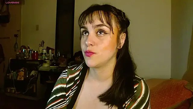 collette_beaufoy_ on StripChat 