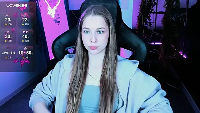 CuteMousee on StripChat