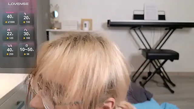 CuteYukiKun on StripChat