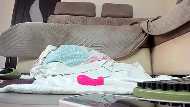 Daddysgirl_777 from StripChat
