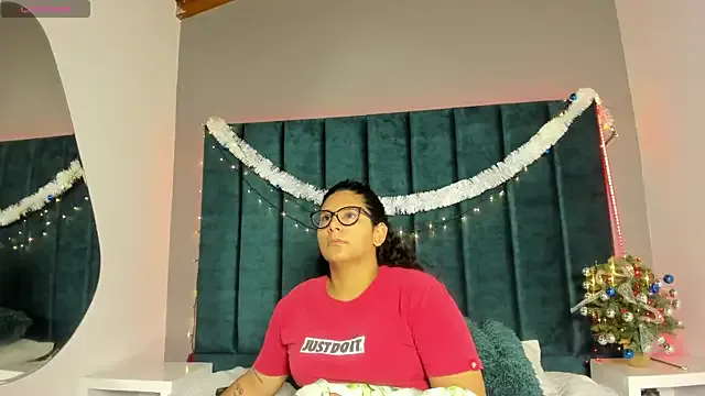 DanielleEvans_ on StripChat