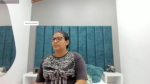 DanielleEvans_ on StripChat