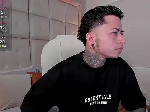 DannyStone on StripChat 