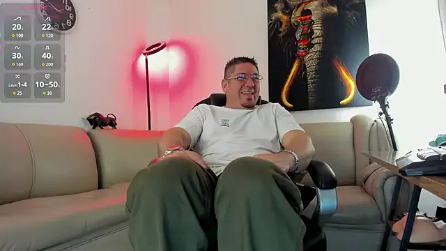 Dante_Bellini on StripChat