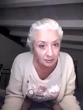 divinaerotica on StripChat 
